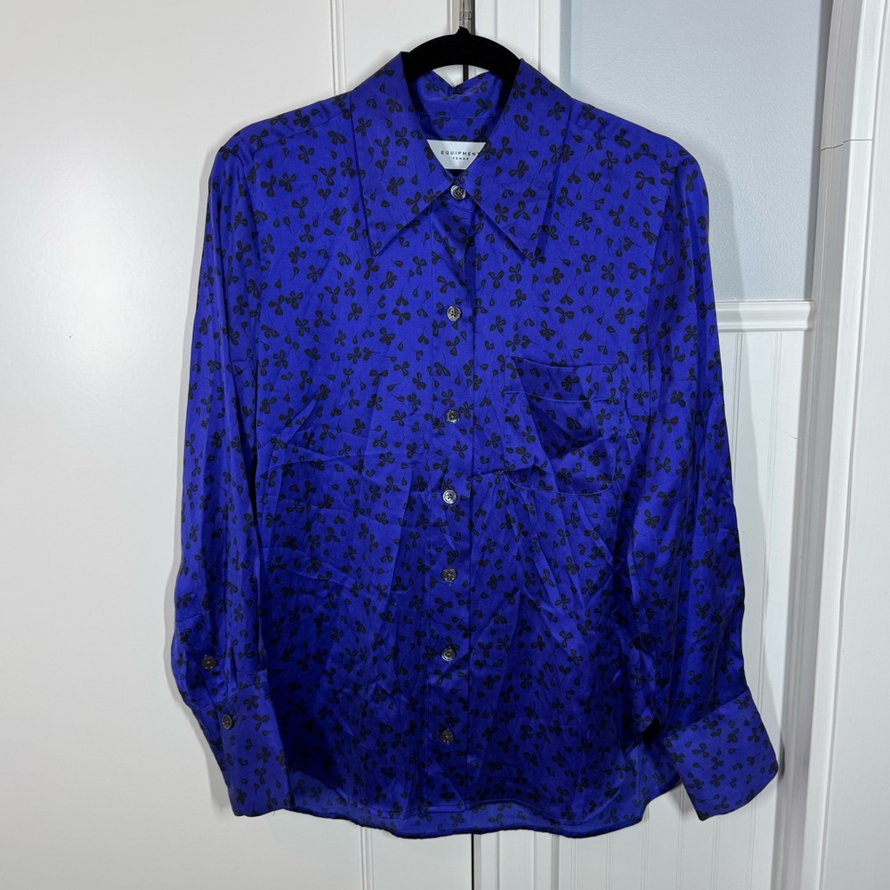 Equipment Quinne Silk Shirt Button Down clover print royal‎ blue satin size xs